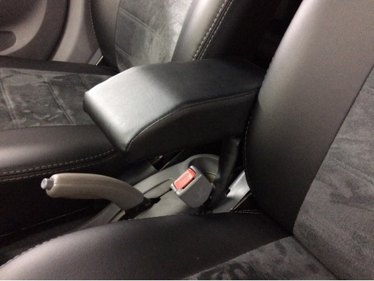 Авточехлы на Hyundai Accent Авточехлы на Hyundai Accent