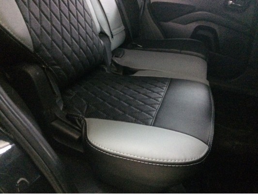 Авточехлы на Peugeot 4007 Авточехлы на Peugeot 4007