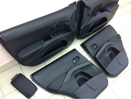 Перетяжка дверных карт Перетяжка дверных карт